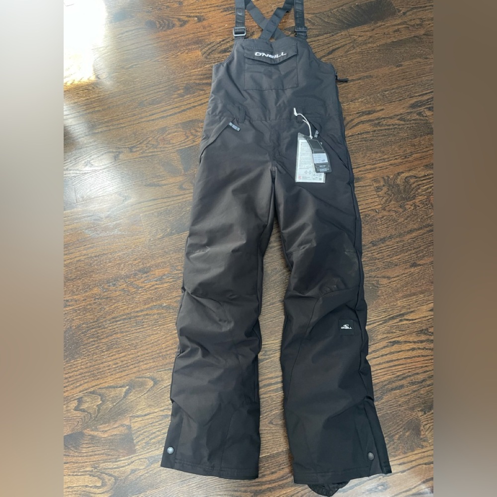 O'Neill Black kids Snow Bibs. Size 10-12 large. New w tags